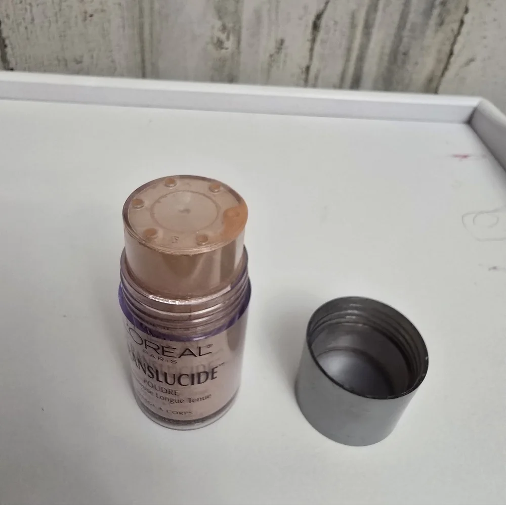 New L'Oreal Translucide Face And Body Powder Sunlight 0.28 Oz